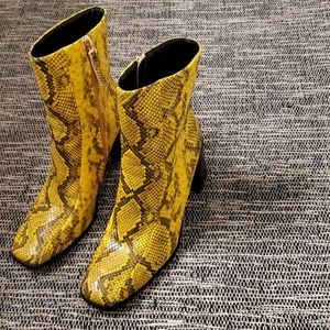 Co Wren Square Toe Block Heels